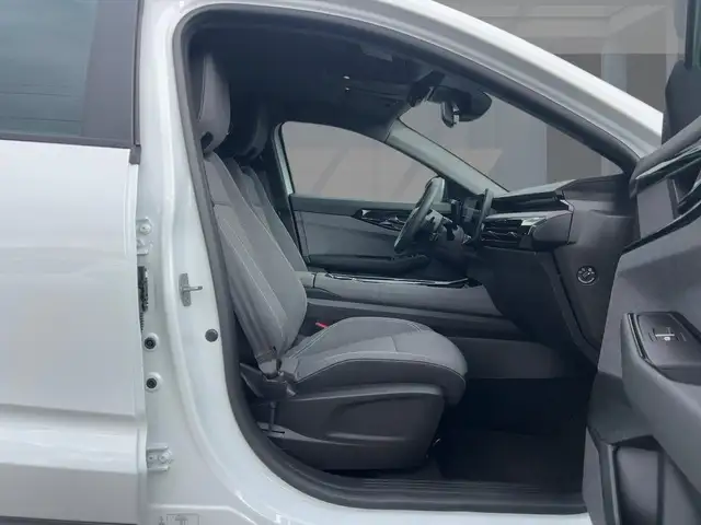 Renault Austral view 8