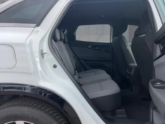 Renault Austral view 9