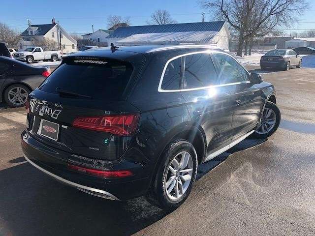 2019 Audi Q5 Komfort 45 TFSI quattro alt 3