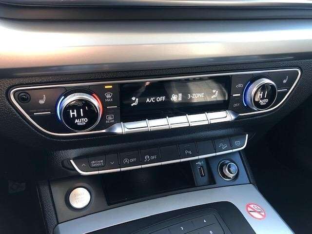 2019 Audi Q5 Komfort 45 TFSI quattro thumb 9