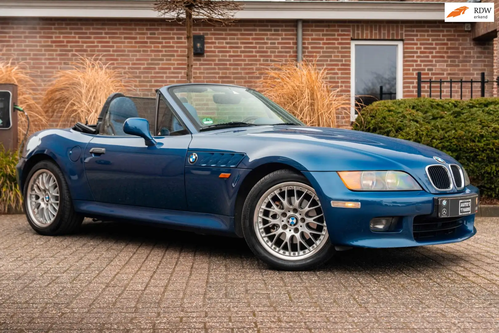 BMW Z3 Roadster 2.0 S 6 Cilinder 150 PK Airco Leder Stoel Azul - 1