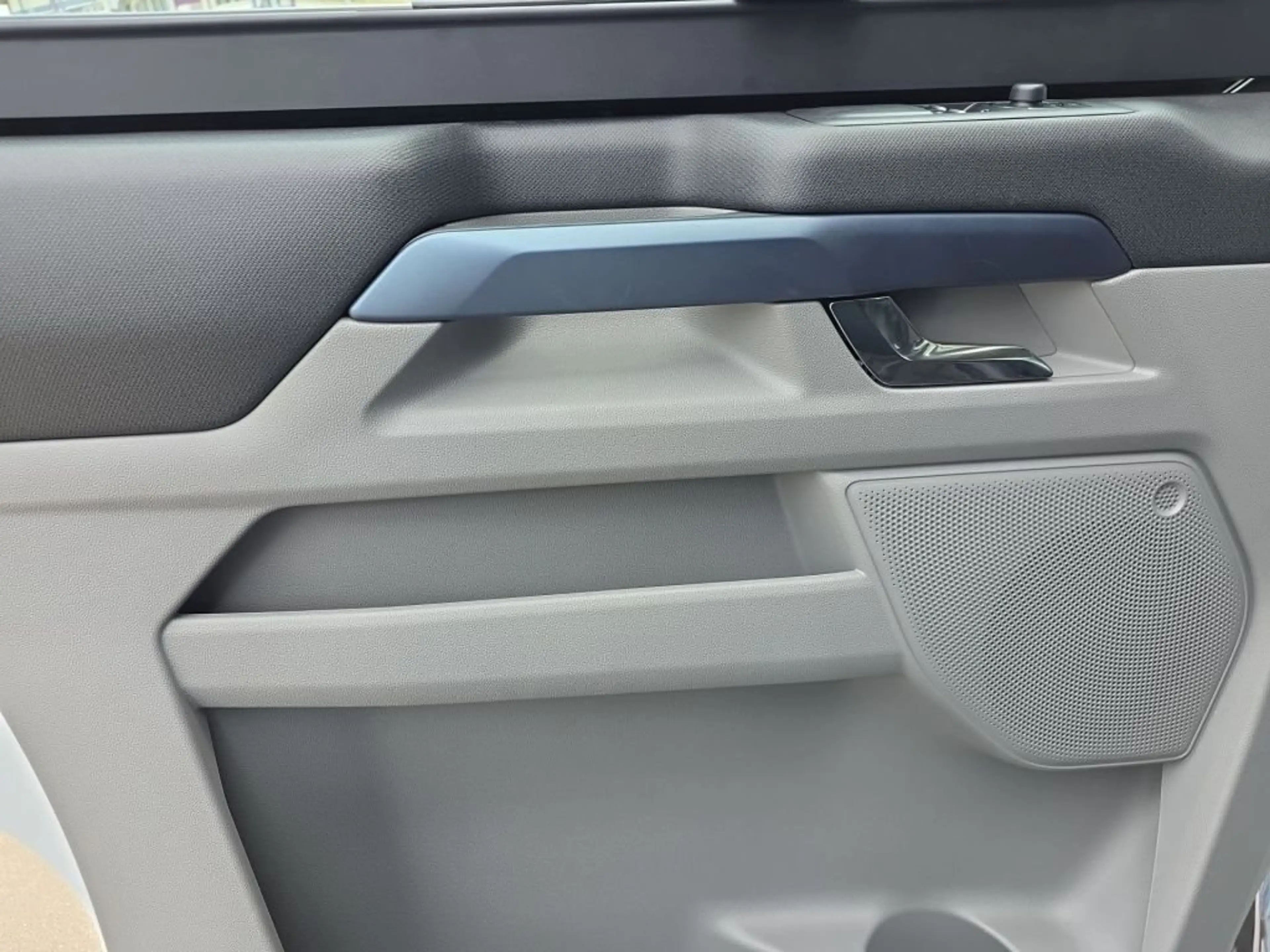 Ford Tourneo Custom Nugget 320 L2 VA Autm. Active — photo 10