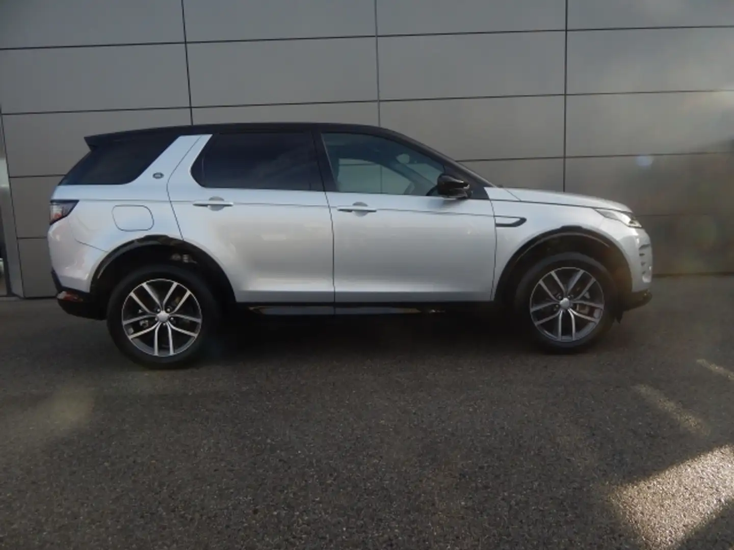 Land Rover Discovery Sport LR Discovery Sport PHEV P309 AWD Dyn. SE Aut. Silber - 2