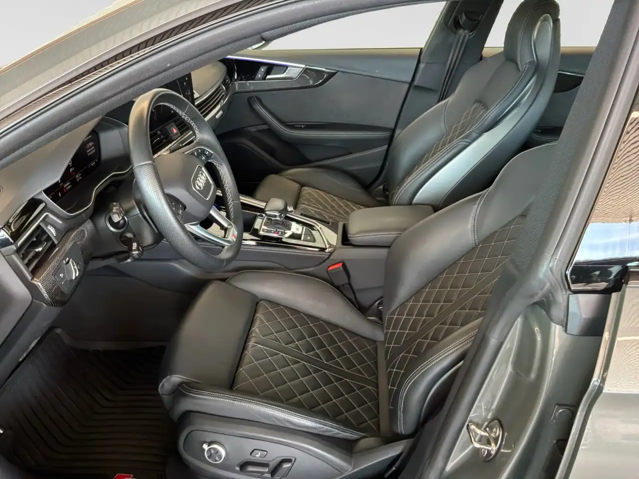 Audi S5 снимка Audi S5