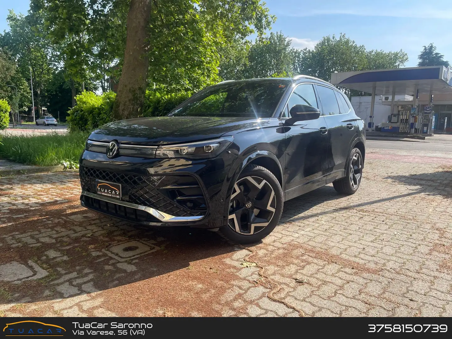 Volkswagen Tiguan R Line 2.0 TDI Zwart - 1