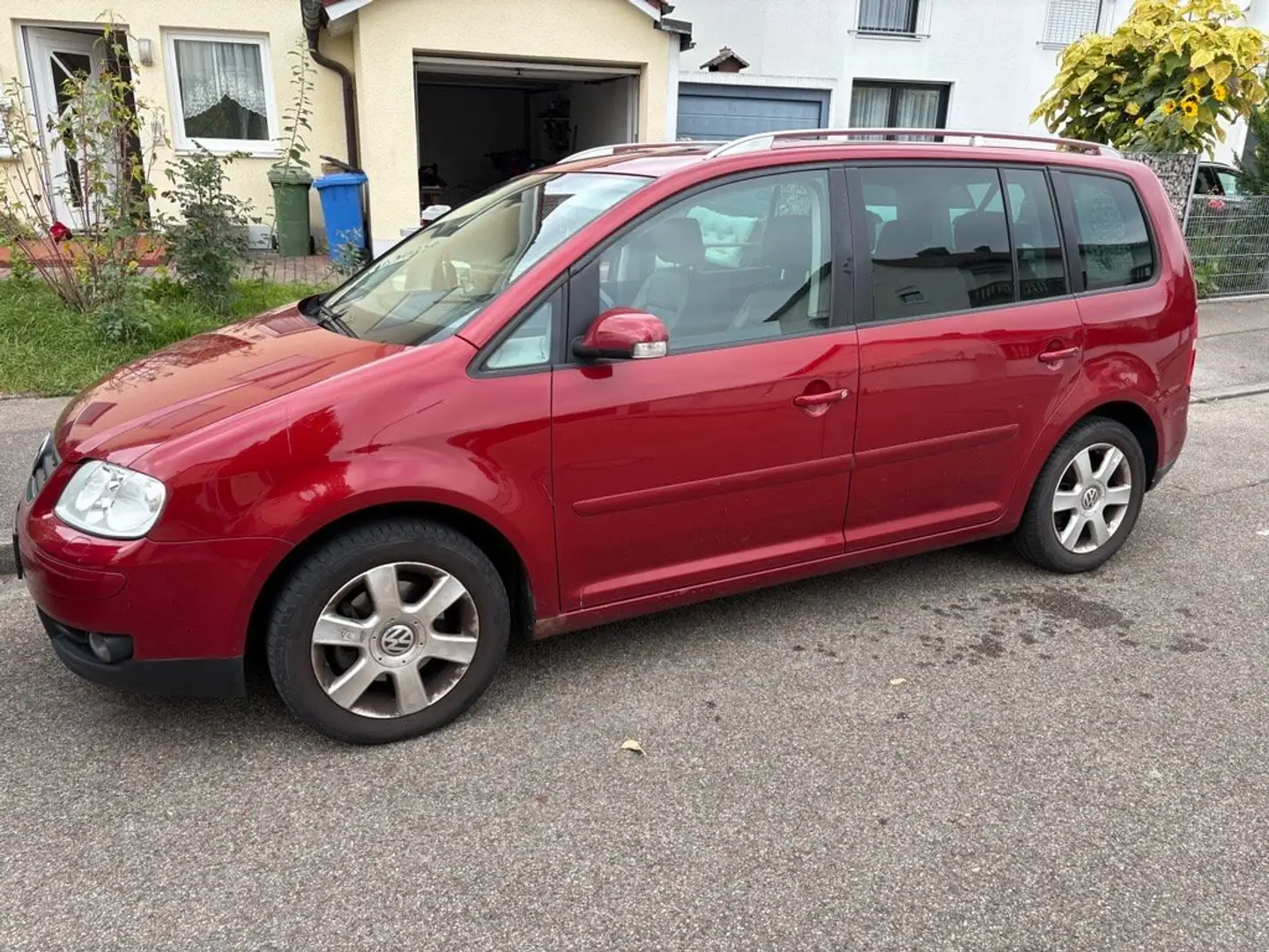 Volkswagen Touran Touran Diesel 2.0 TDI DSG Highline Rot - 2