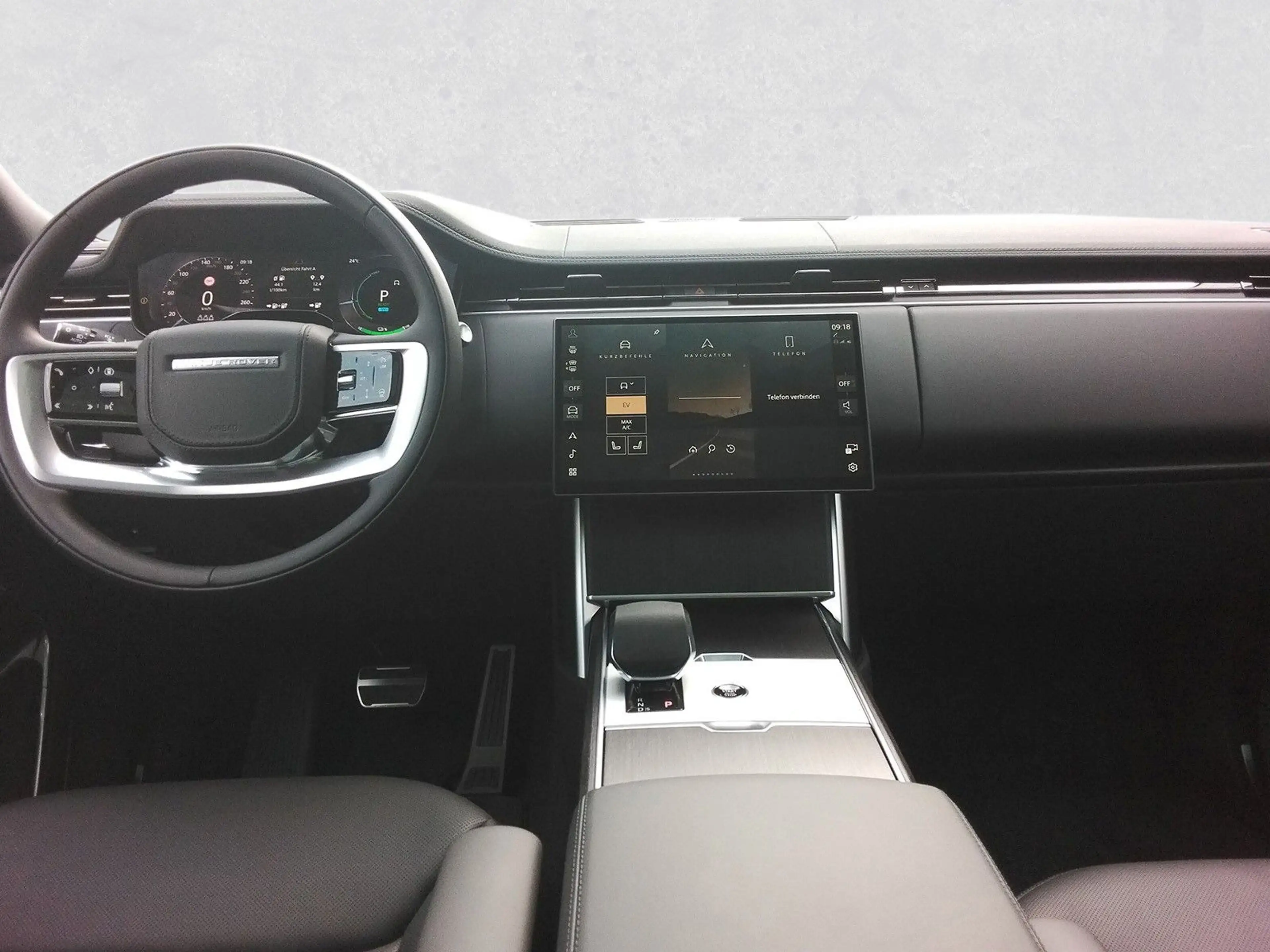 Land Rover Range Rover P460e HSE PHEV — photo 4