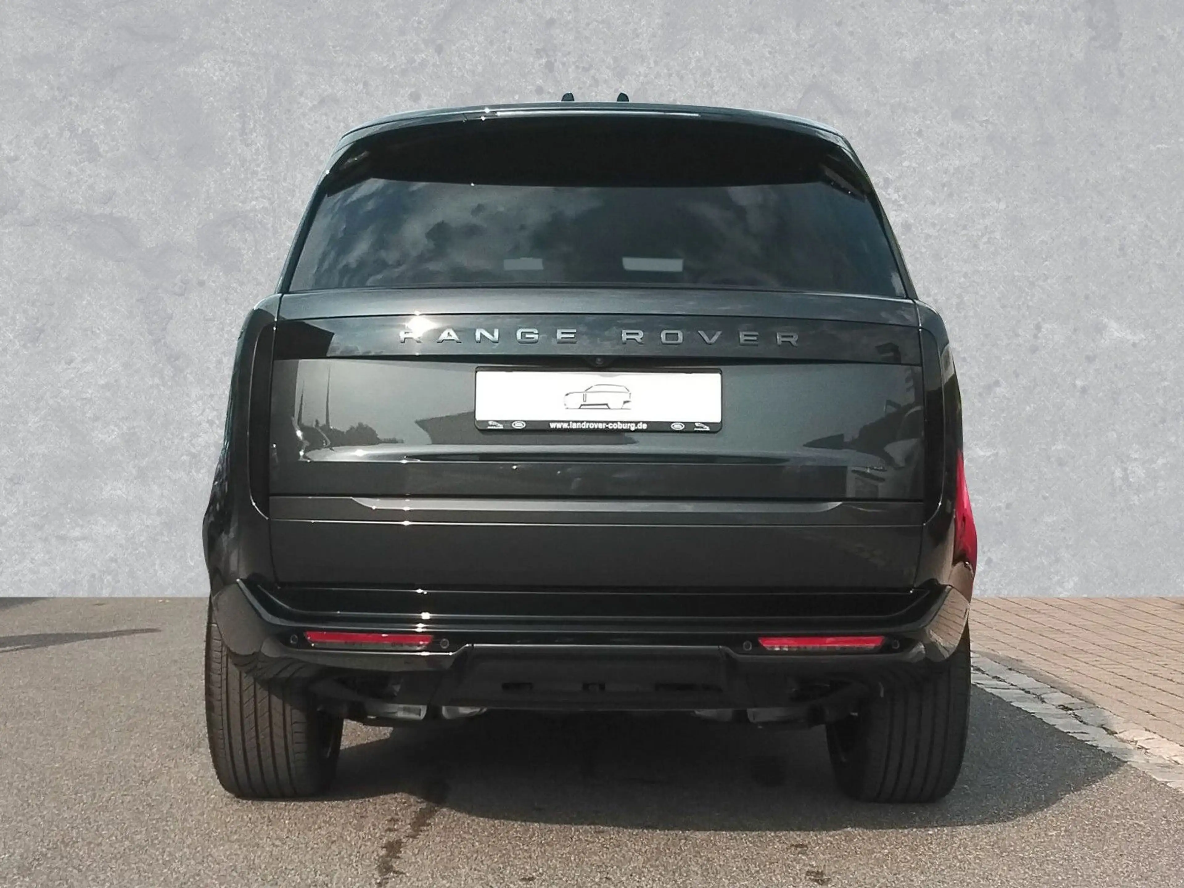 Land Rover Range Rover P460e HSE PHEV — photo 7