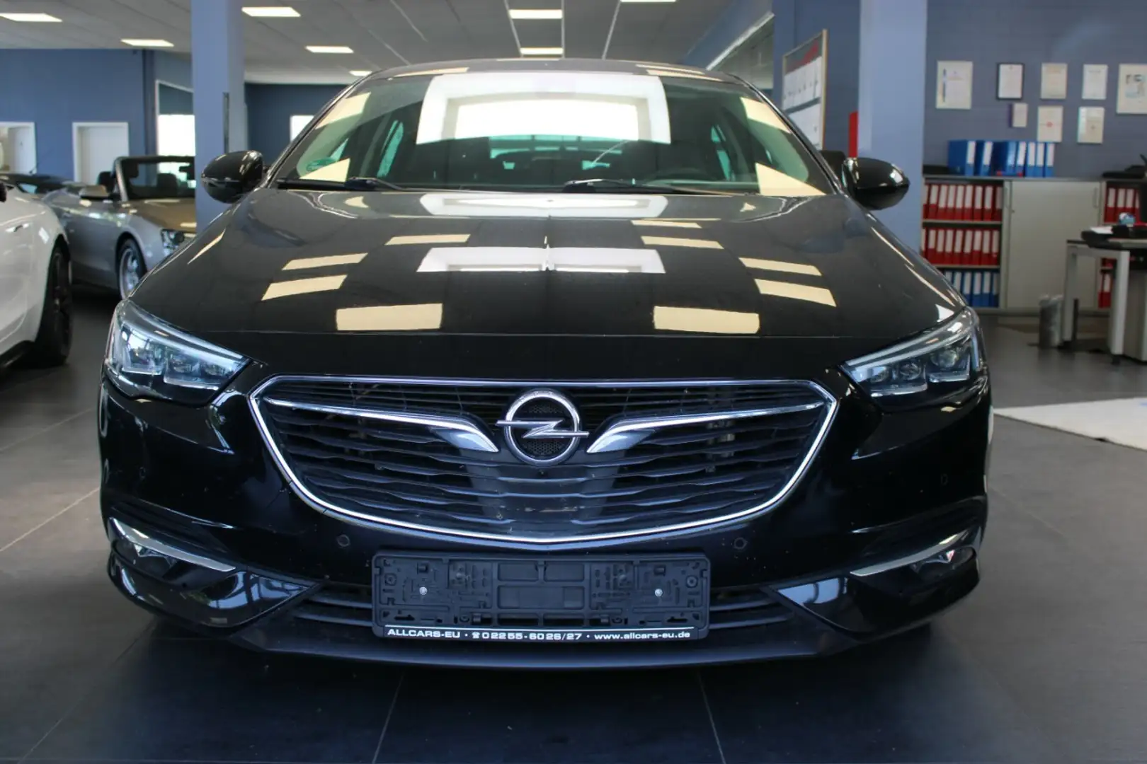 Opel Insignia Grand Sport 2.0 Direct Inj. Turbo Aut. 4x4 Schwarz - 2