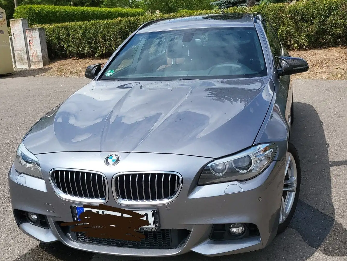 BMW 530 d M-Paket Touring Sport-Aut. Grau - 1