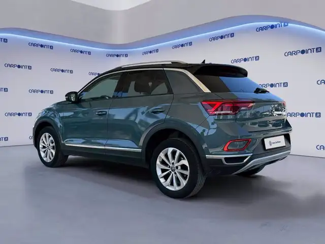 Volkswagen T-Roc view 4