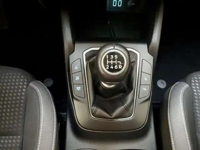 Ford Focus view 13