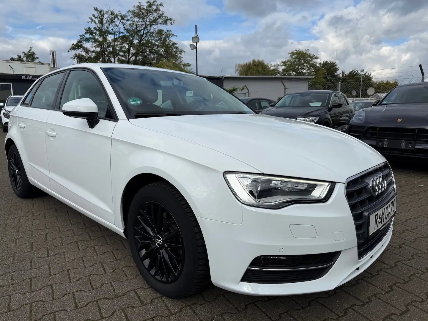 Audi A3 1.2 TSI 110PS Sportback/Navi/Xenon/Sound Wit - 1