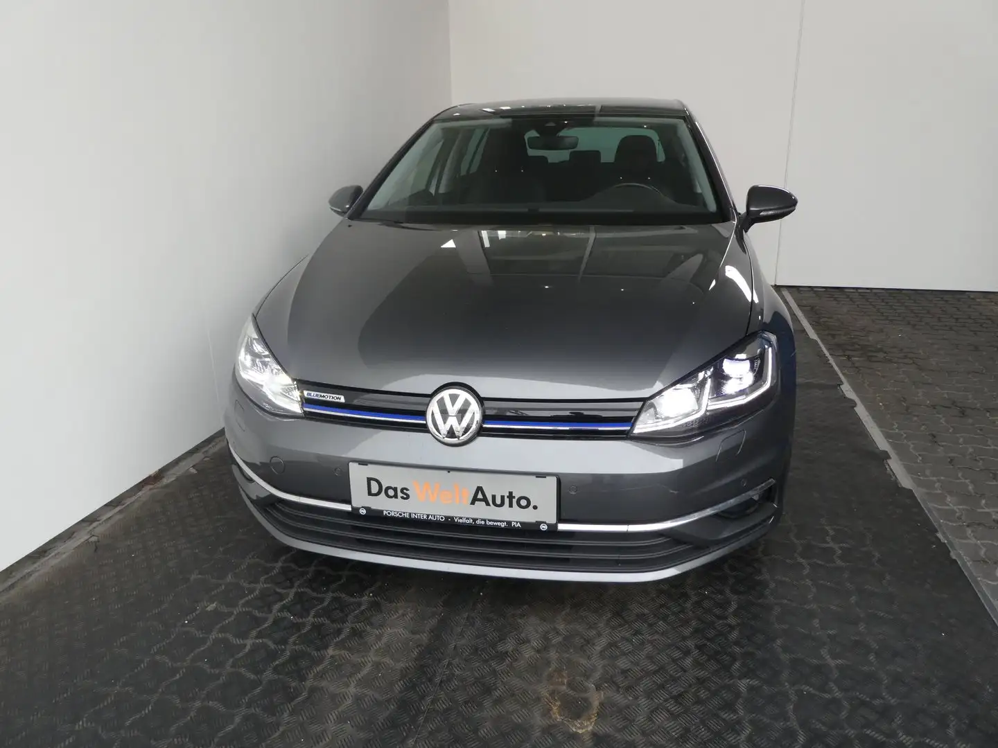 Volkswagen Golf Comfortline 1,5 TSI ACT BlueMotion Grau - 2