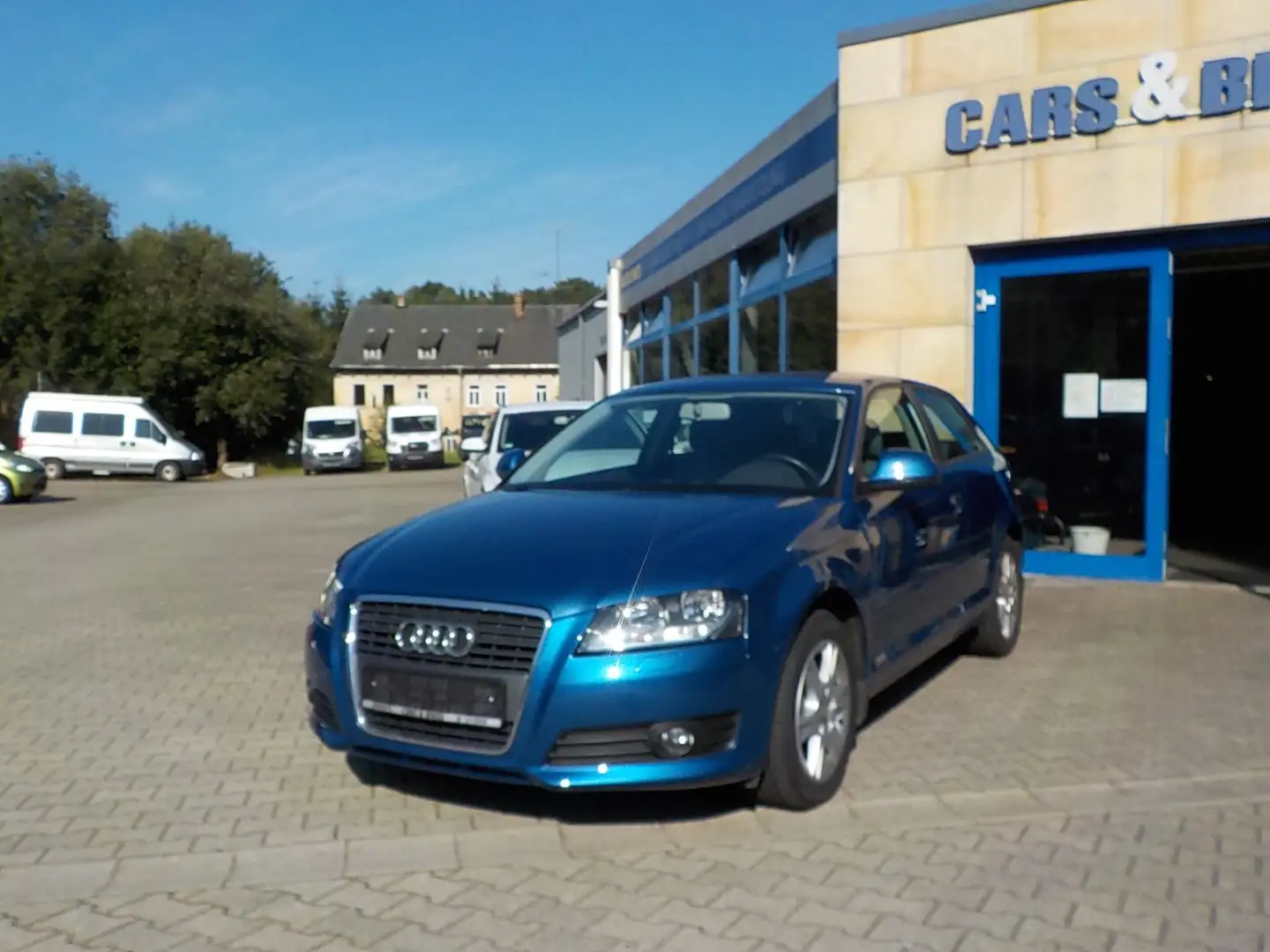 Audi A3 1.6 Attraction Blau - 2