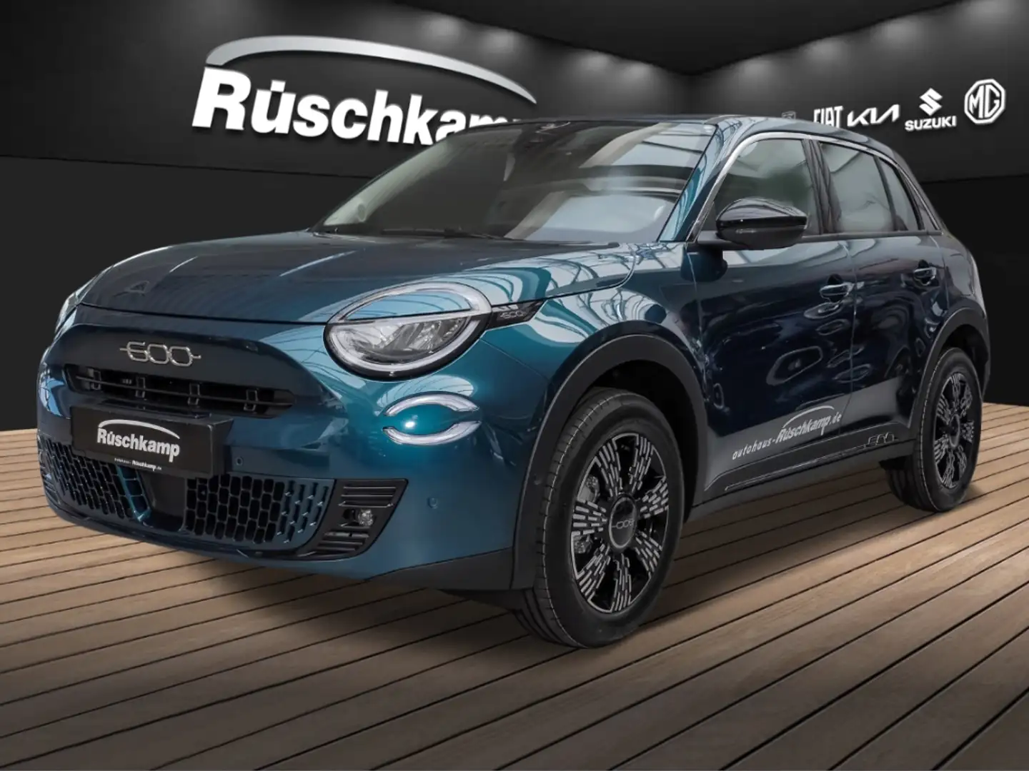 Fiat 600 Hybrid Automatik RückKam PDCv+h SHZ Voll-LED Alu Groen - 1
