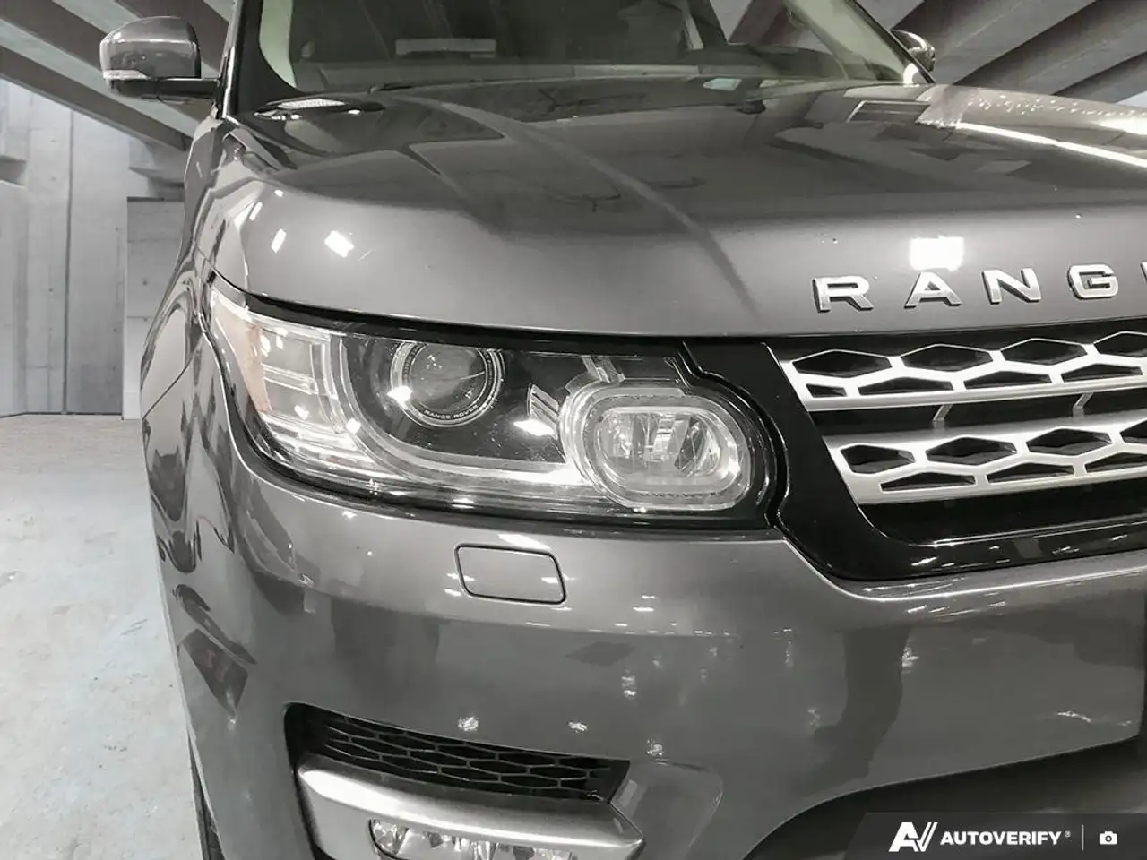 Land Rover Range Rover Sport снимка Land Rover Range Rover Sport