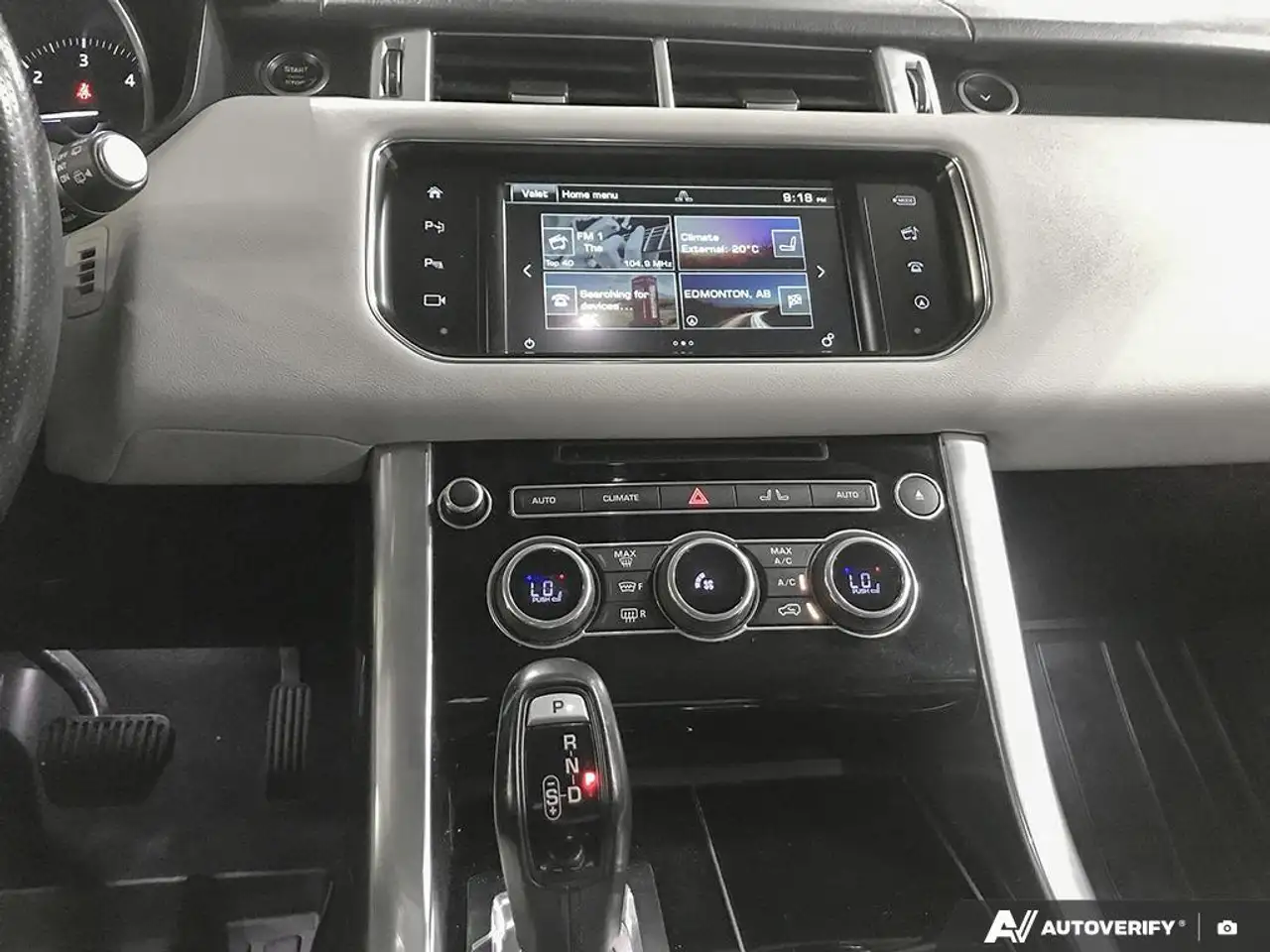 Land Rover Range Rover Sport снимка Land Rover Range Rover Sport