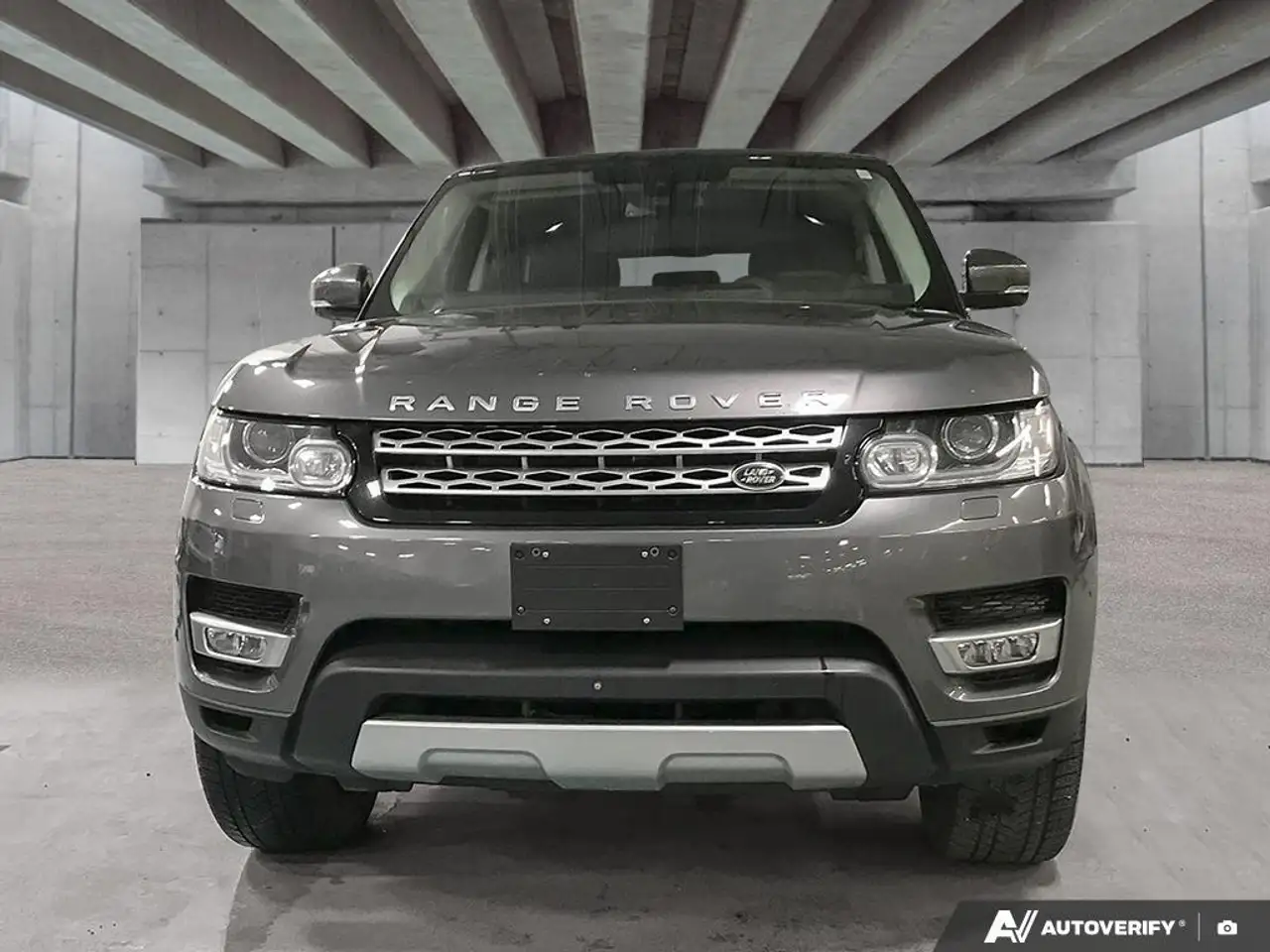 Land Rover Range Rover Sport снимка Land Rover Range Rover Sport