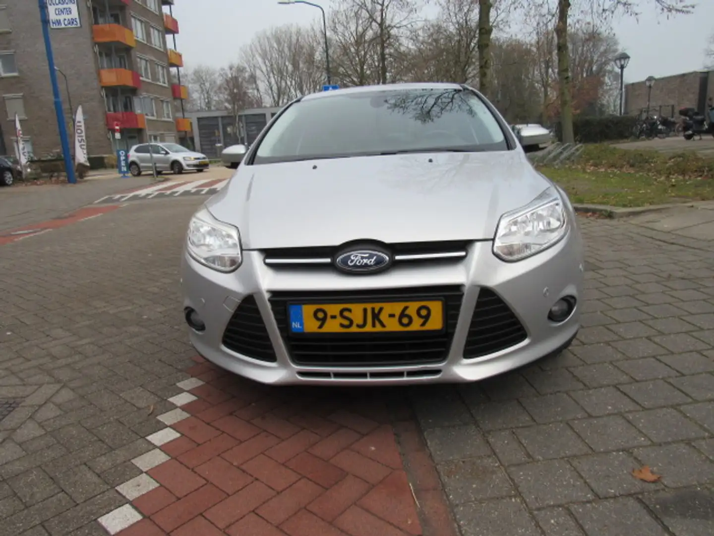 Ford Focus 1.0 EcoBoost 125pk 5-deurs Titanium Gris - 2