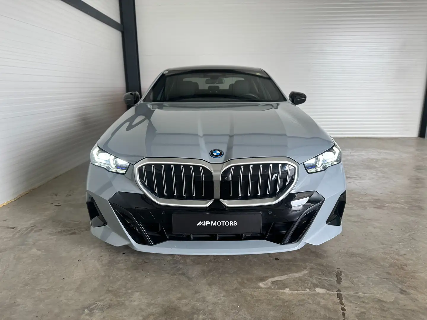 BMW i5 i5 40 eDrive M SPORT / INNO-PAKET / ICONIC GLOW Grau - 2