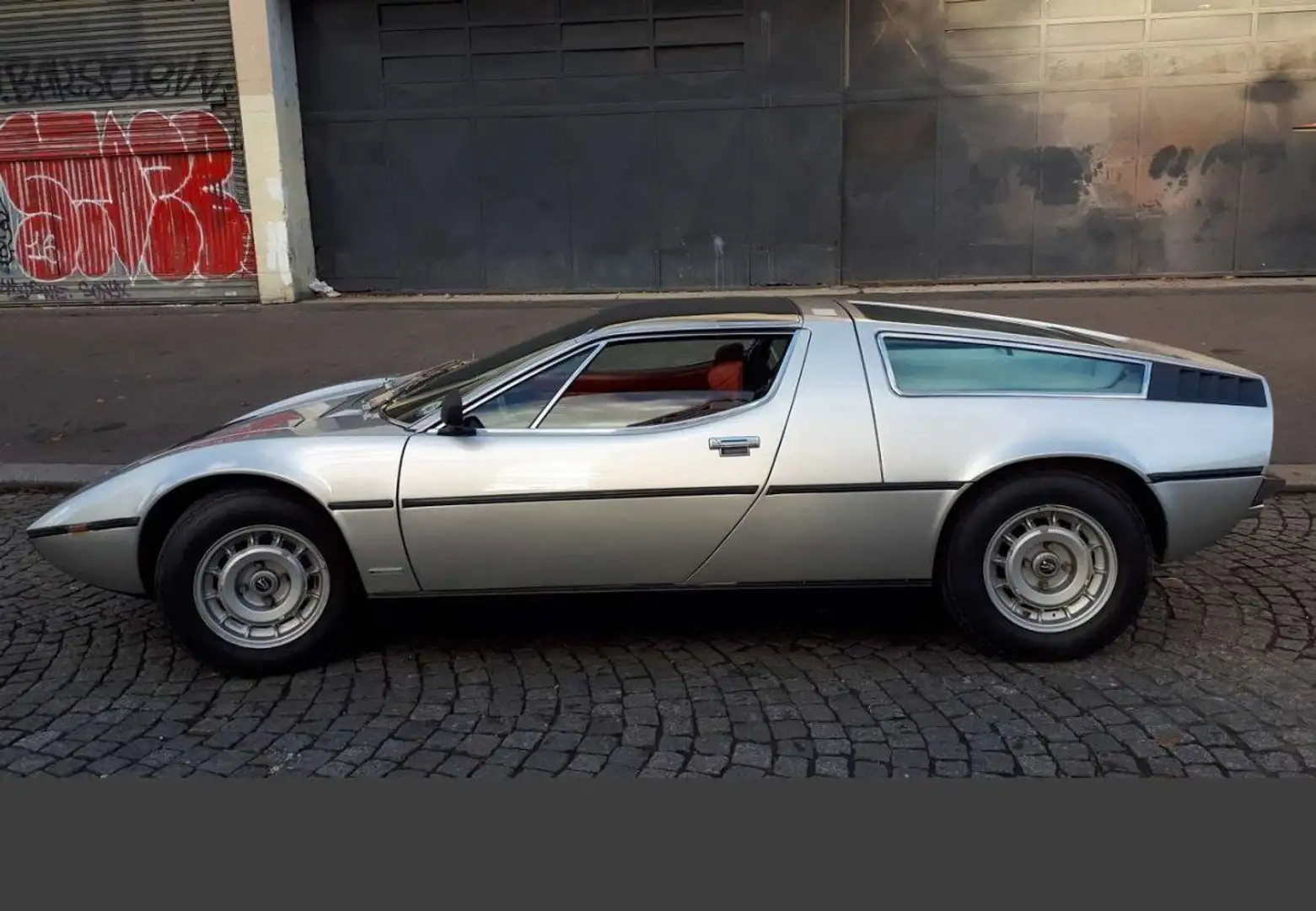 Maserati Bora - 1