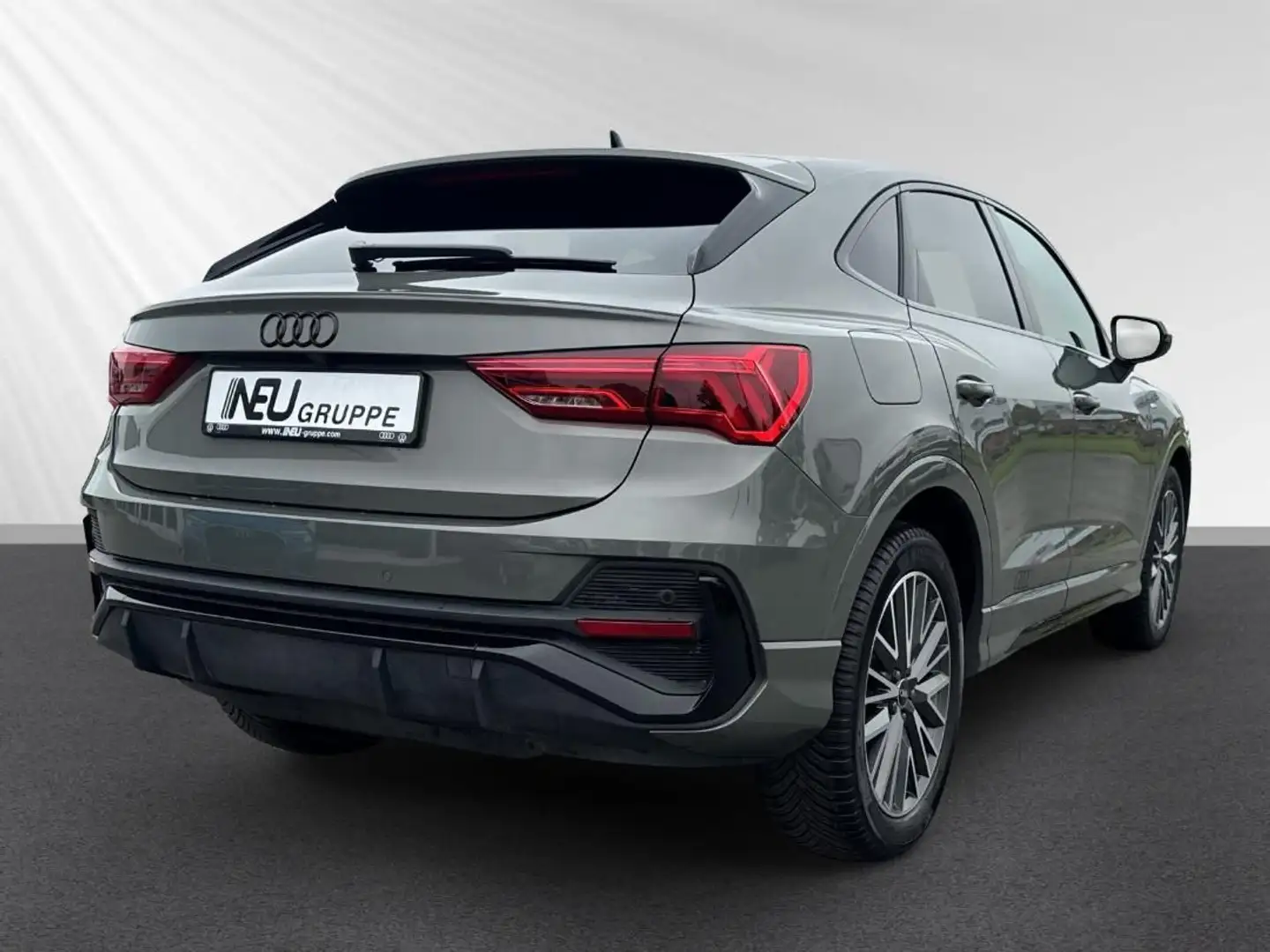 Audi Q3 Sportback S line 35 TDI S tronic AHK LED LMF Grau - 2