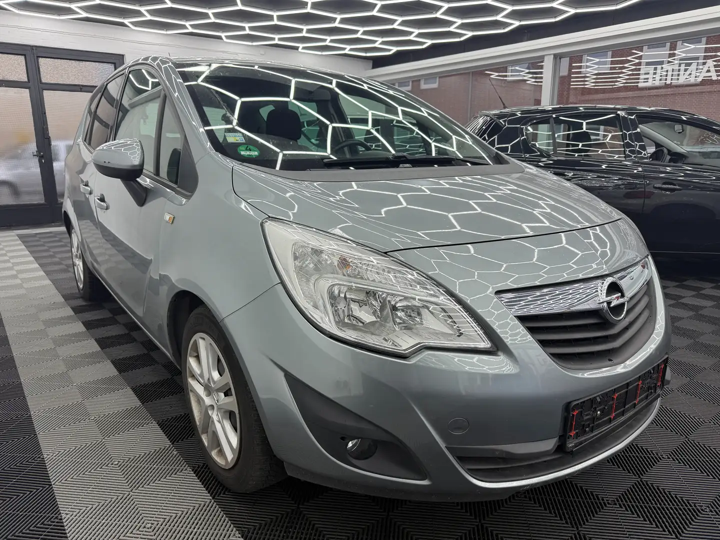 Opel Meriva Design Edition * TÜV * 1.4 * Tempomat * AHK Silber - 1