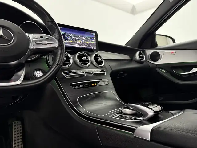 Mercedes-Benz C-Class view 23