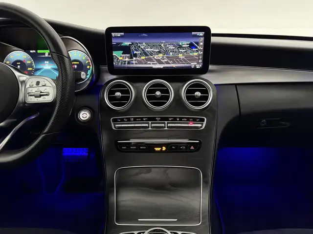 Mercedes-Benz C-Class view 18