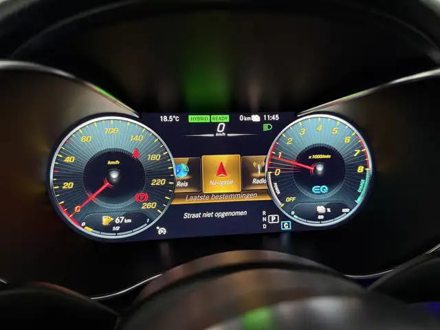 Mercedes-Benz C-Class view 28