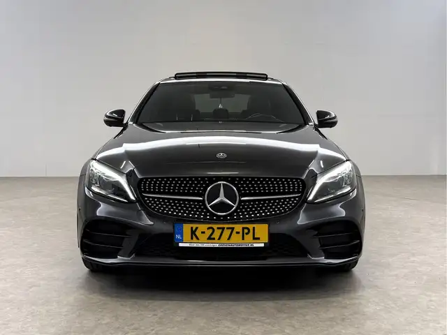 Mercedes-Benz C-Class view 9