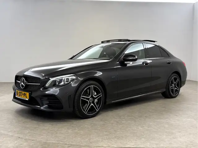 Mercedes-Benz C-Class view 8