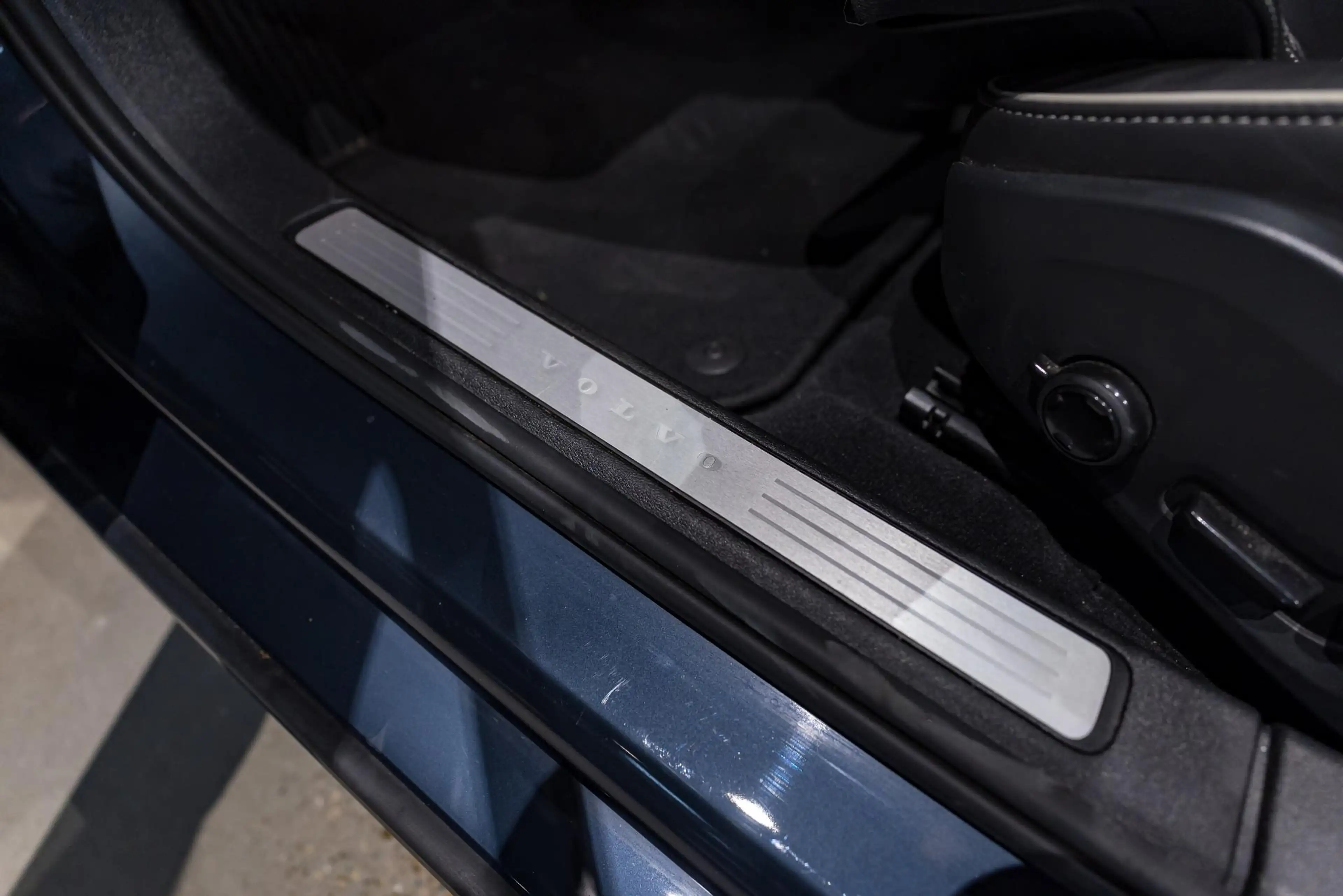 Volvo S60 B5 Ultimate Dark Aut. NAVI | LEDER | H&K Sound | 3 — photo 6