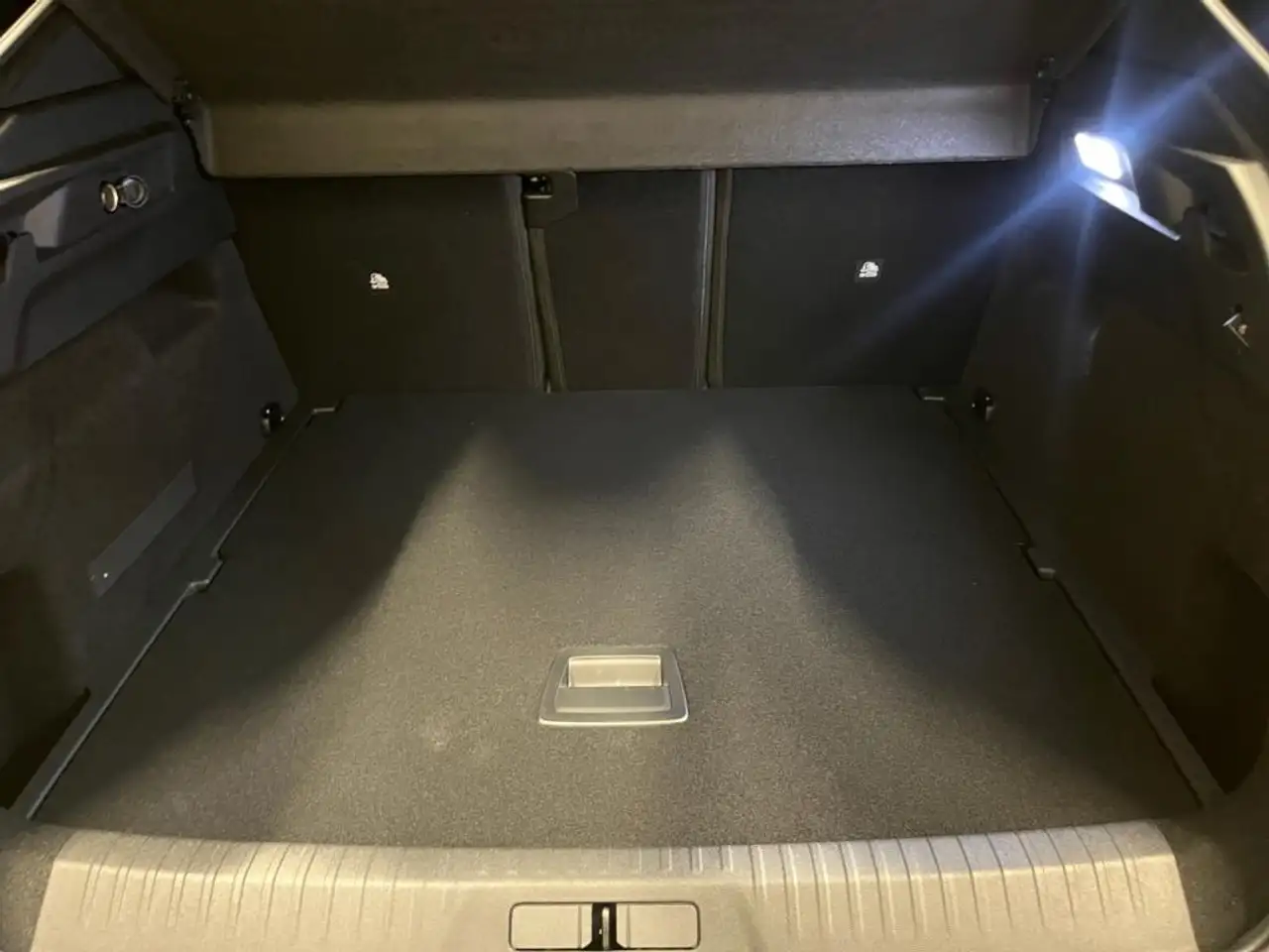 Peugeot 3008 3008 — photo 28