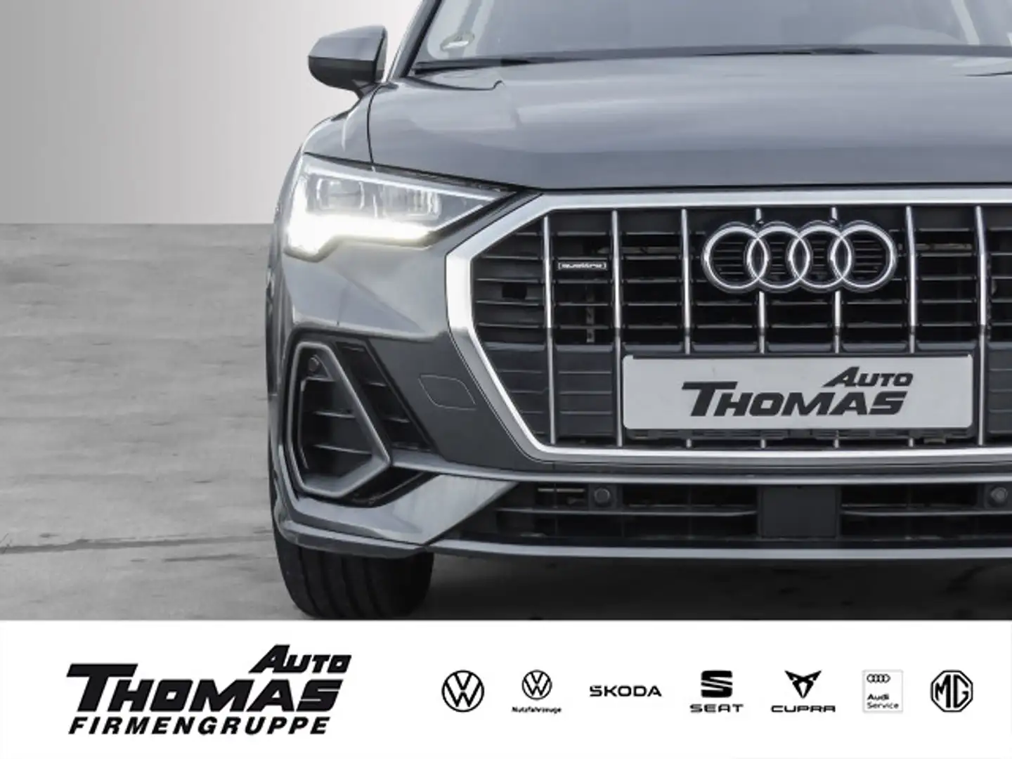 Audi Q3 S line 40 TDI quattro S tronic LED+PANO Grau - 1