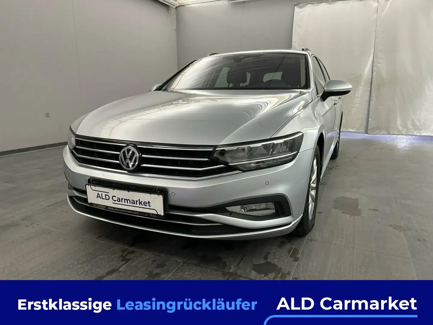 Volkswagen Passat Variant 2.0 TDI SCR Business Kombi, 5-türig, 6-Gang Silber - 1