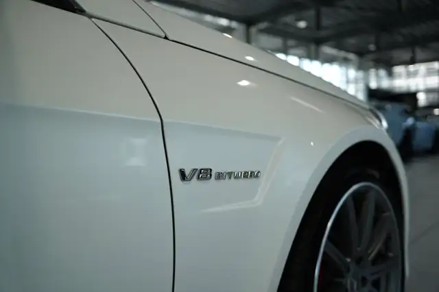 Mercedes-Benz E-Class view 13