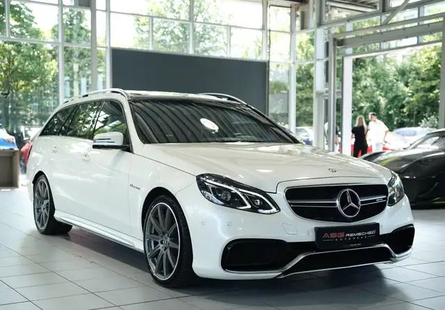 Mercedes-Benz E-Class view 10
