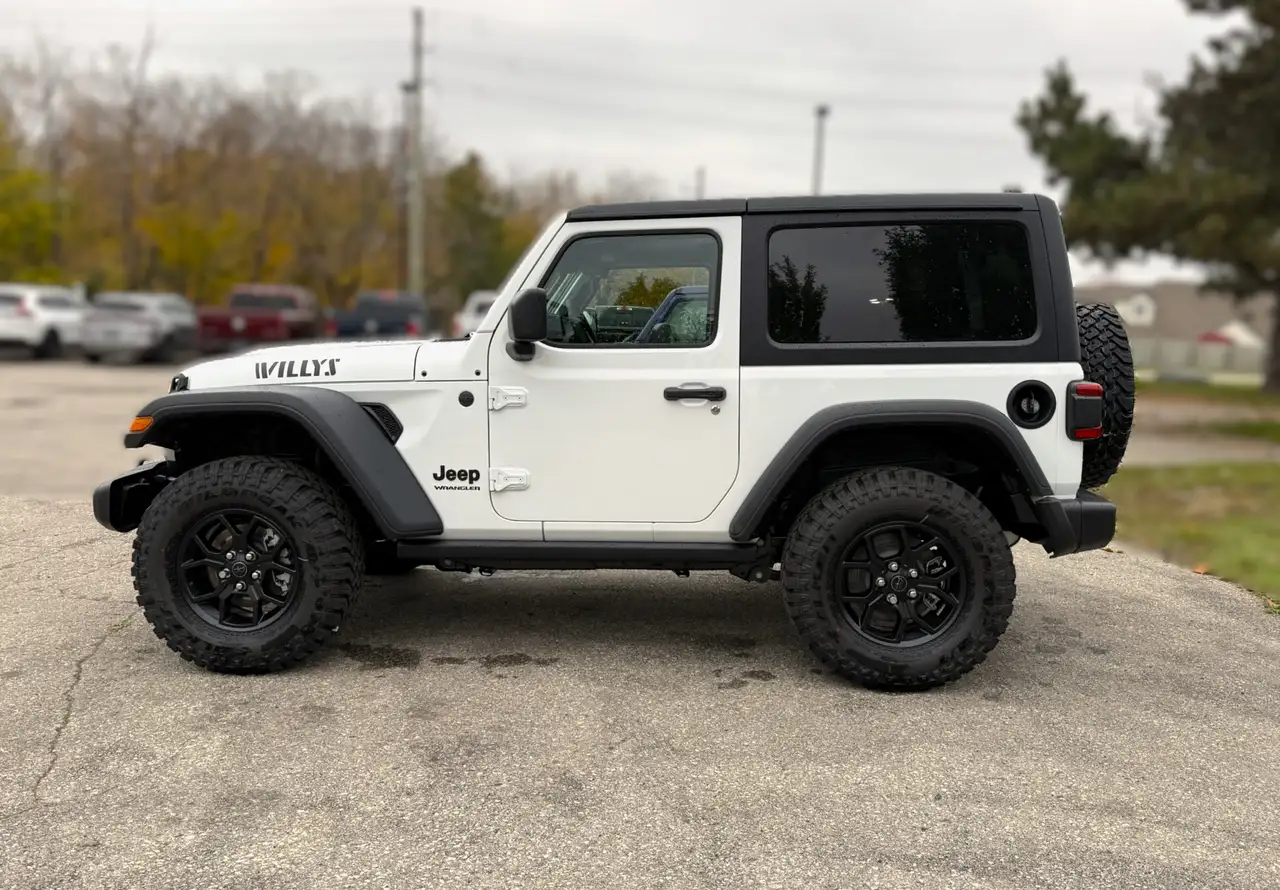 Jeep Wrangler снимка Jeep Wrangler