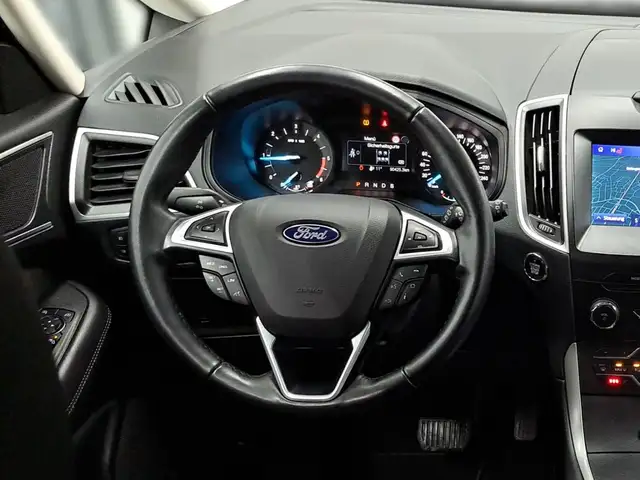 Ford S-Max view 13