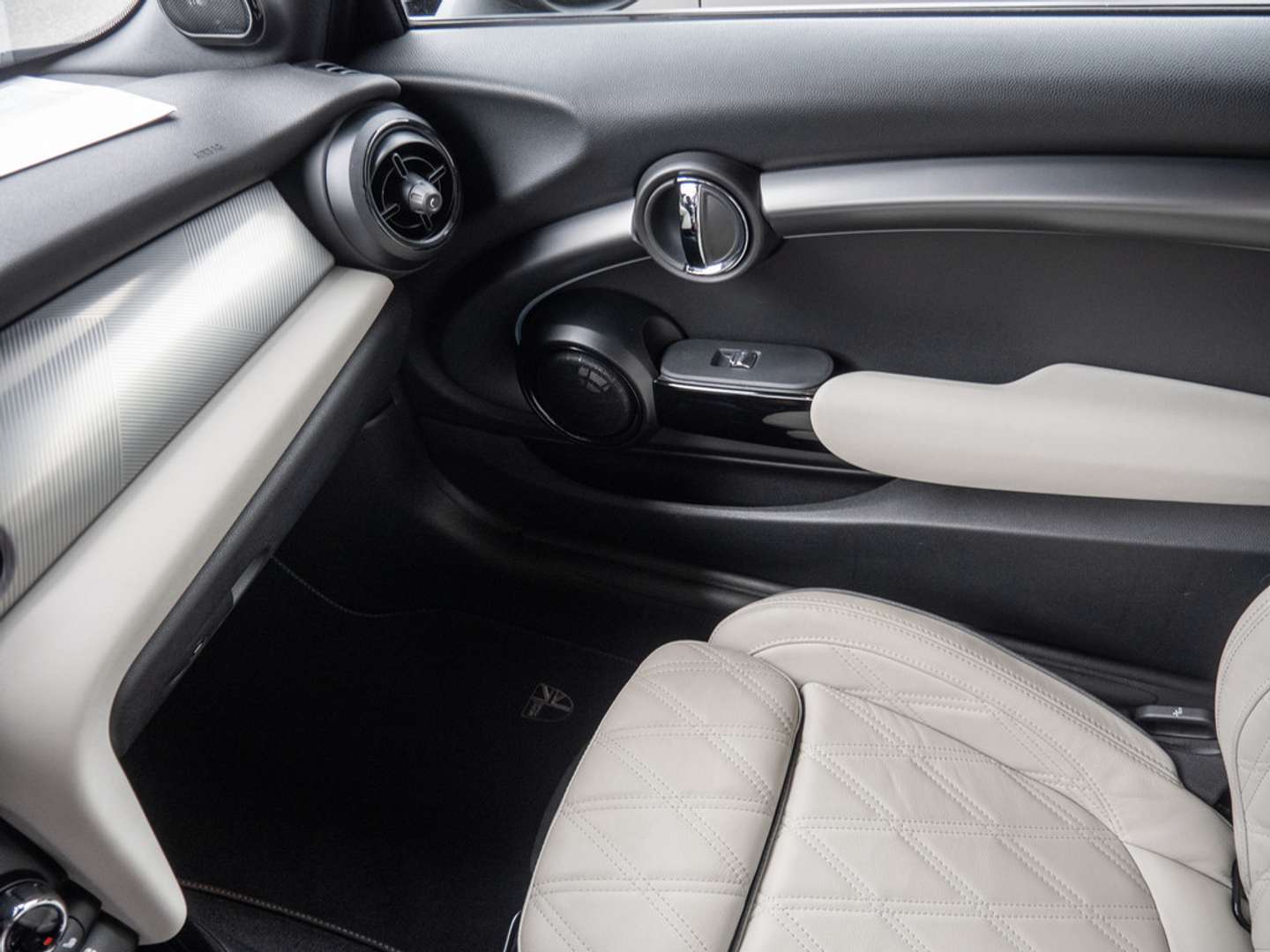 Mini Cabriolet Cooper S Yours - 2022 - Joinsteer - #13