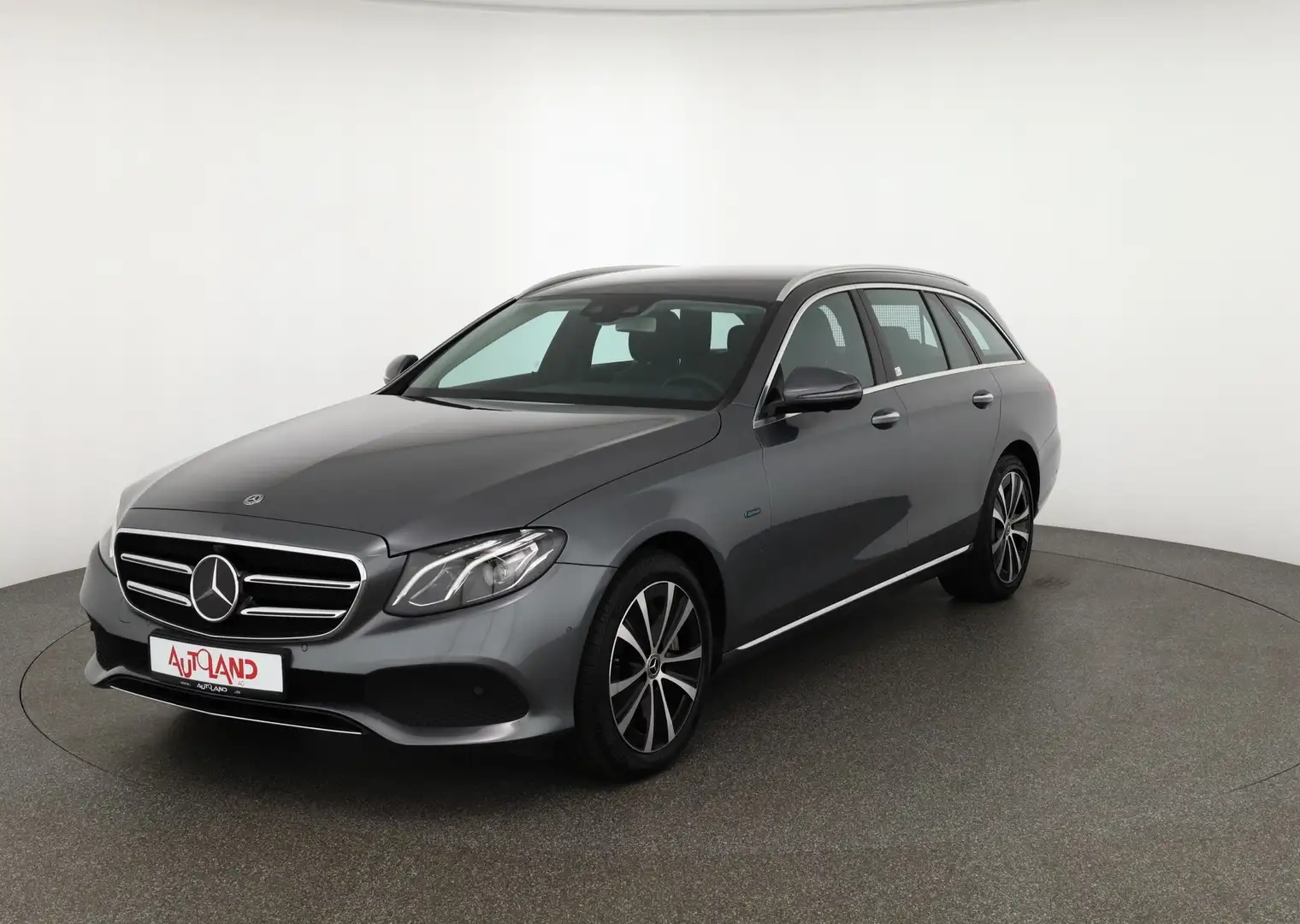 Mercedes-Benz E 300 E300 T de Avantgarde 360° Virtual Cockpit ACC Grau - 2