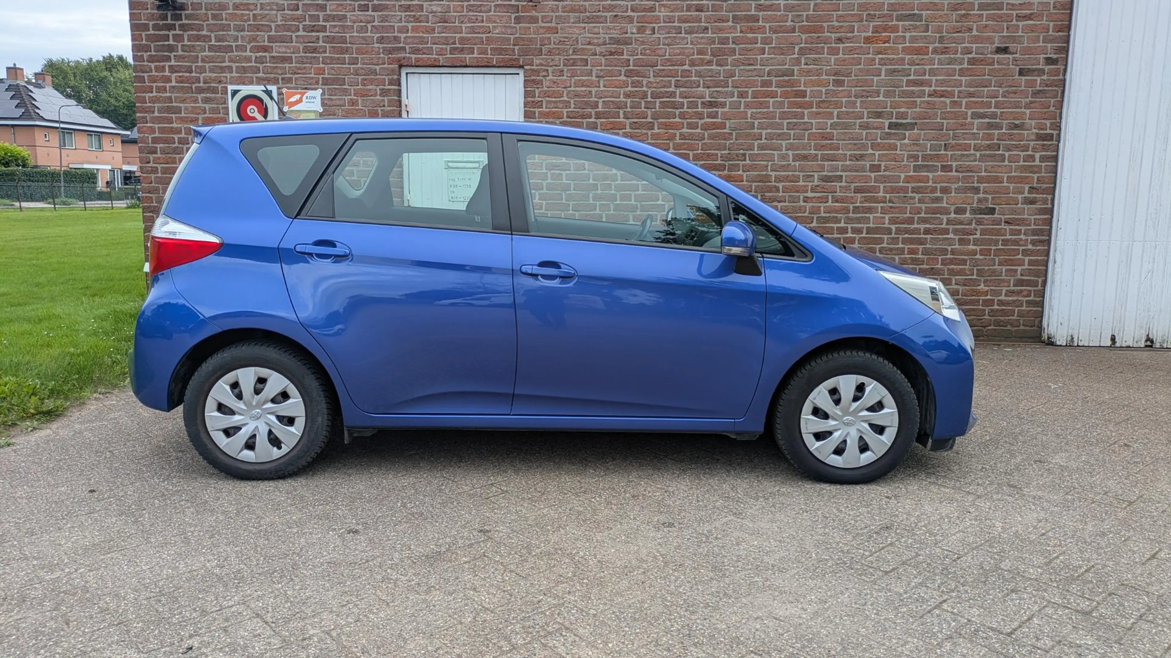 Toyota Verso-S 1.3 VVT-i Aspiration- camera - bluetooth — photo 8