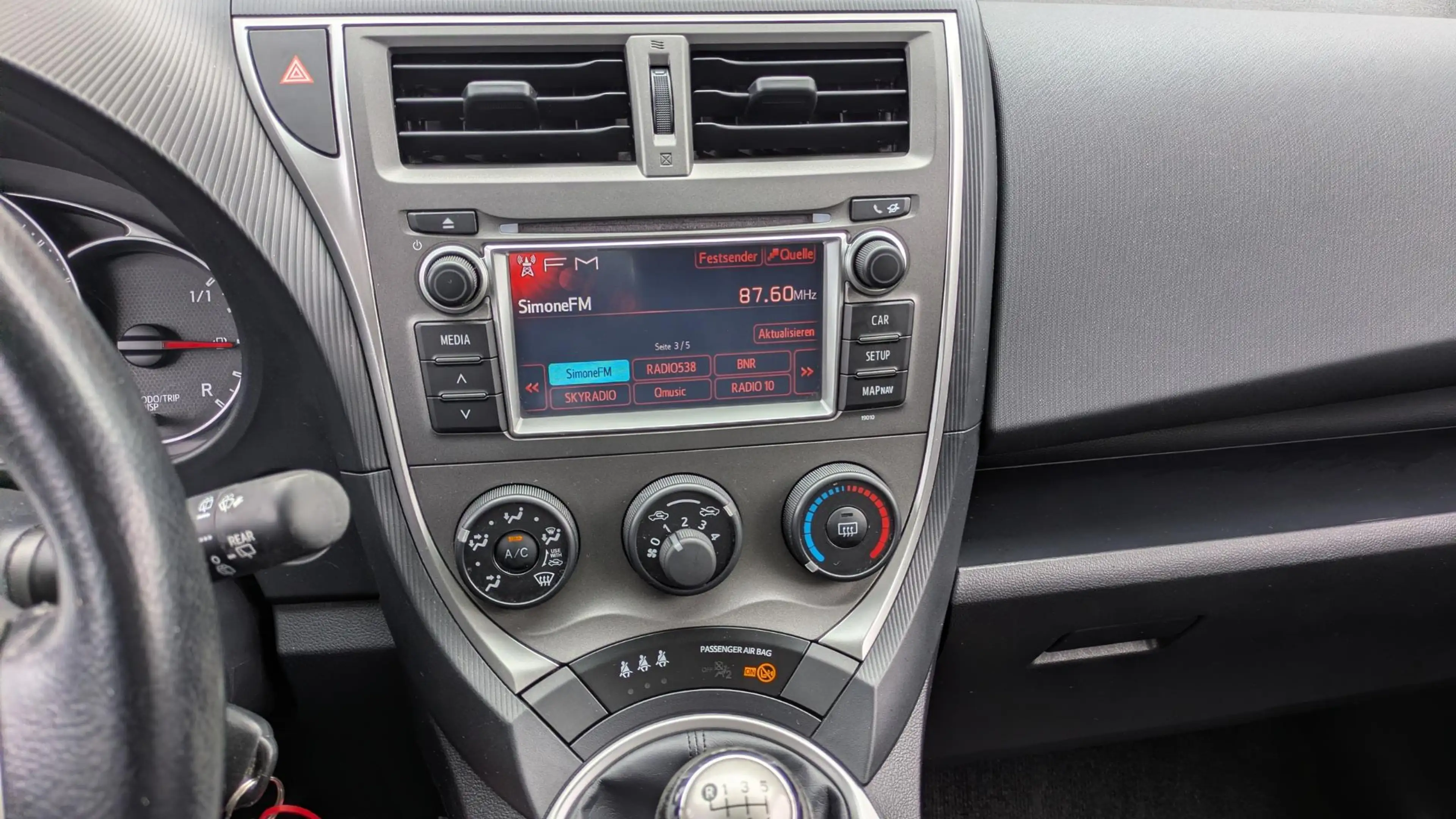 Toyota Verso-S 1.3 VVT-i Aspiration- camera - bluetooth — photo 15