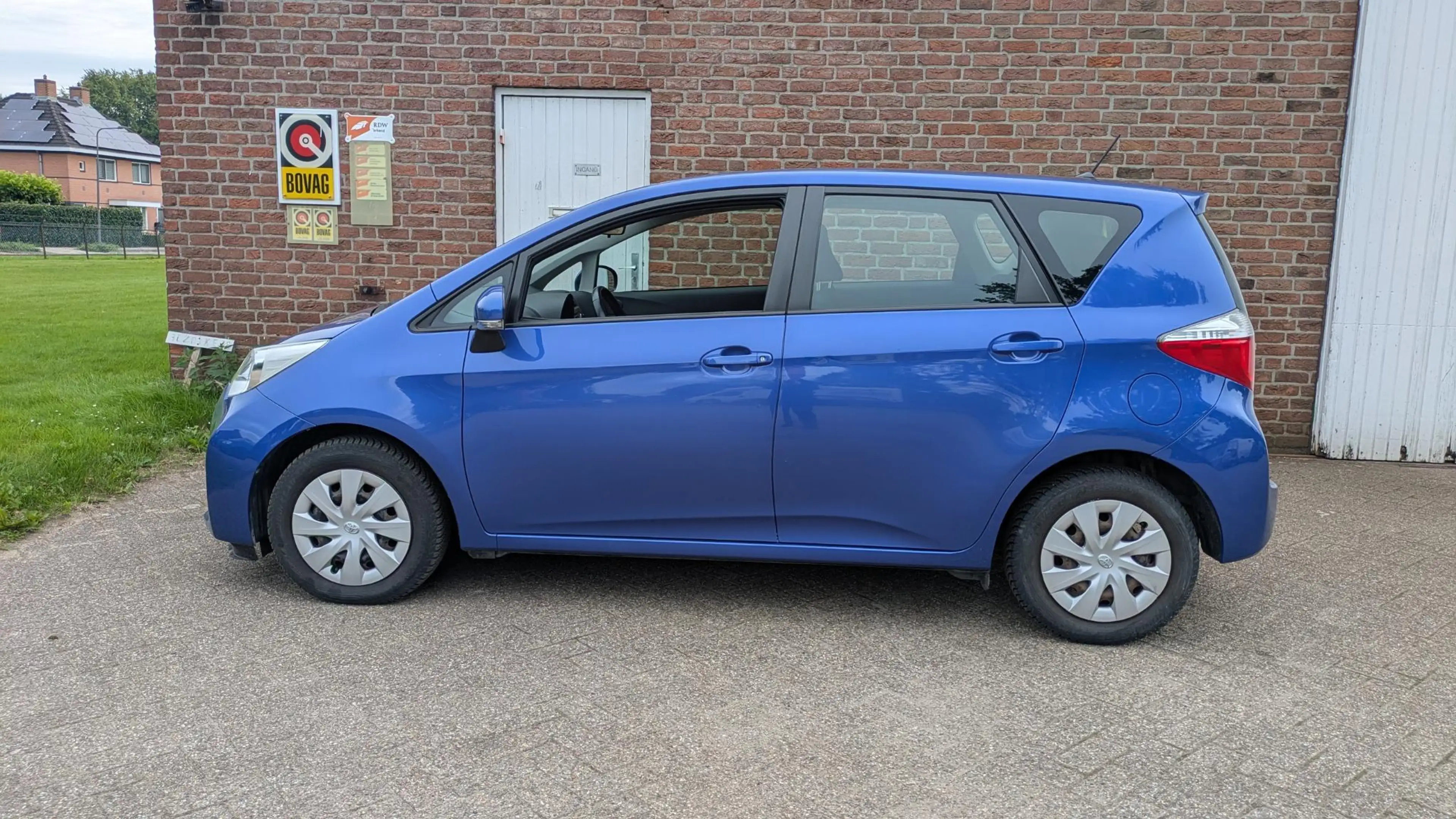 Toyota Verso-S 1.3 VVT-i Aspiration- camera - bluetooth — photo 3