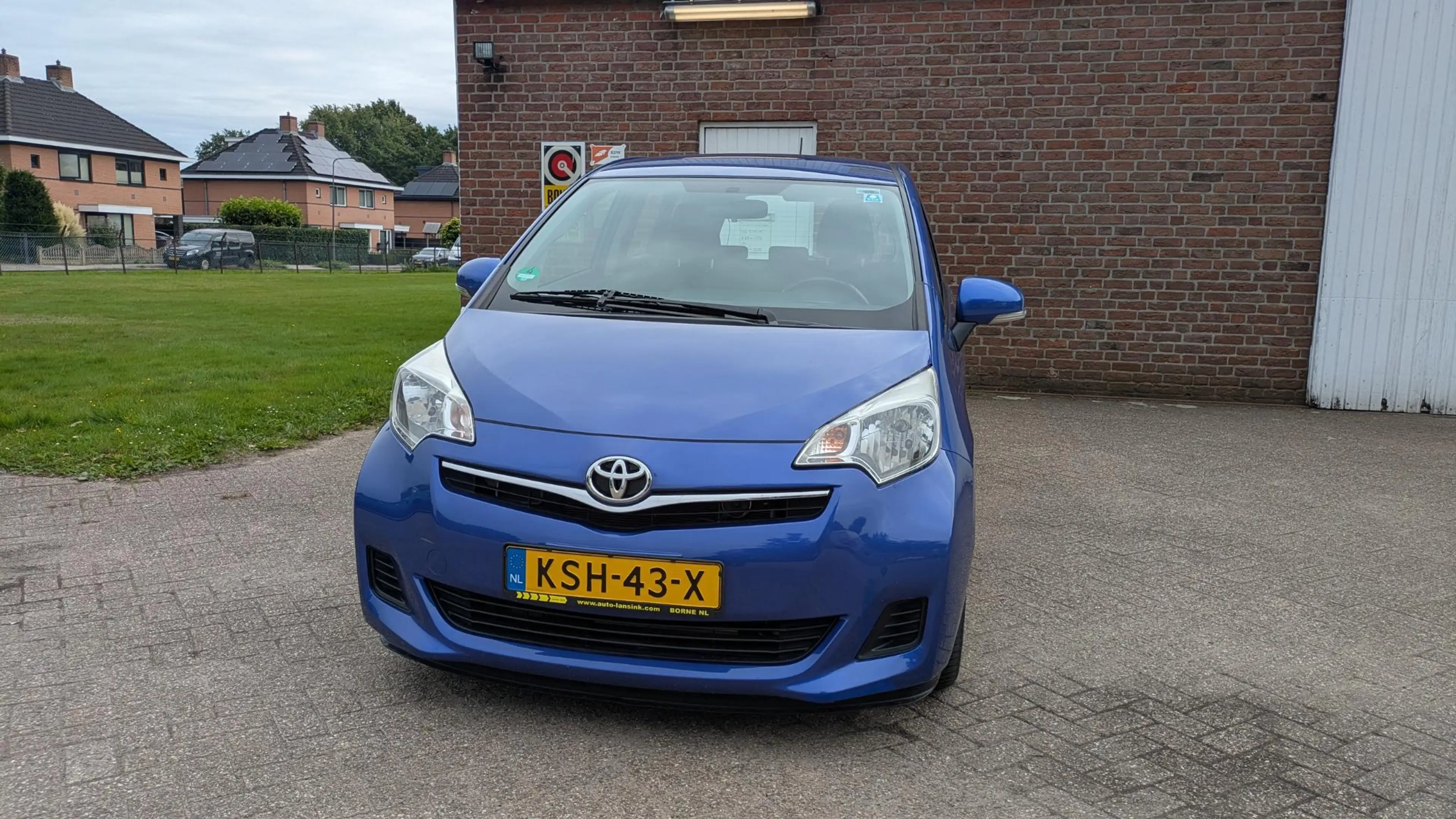 Toyota Verso-S 1.3 VVT-i Aspiration- camera - bluetooth — photo 5