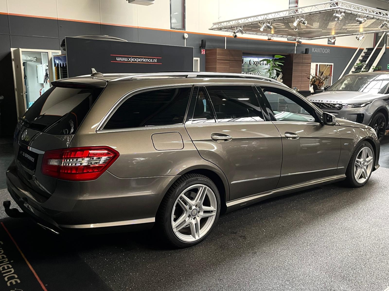 Mercedes-Benz E 500 Estate Edition Sport AMG 4-Matic PANO LEER 410 PK — photo 6