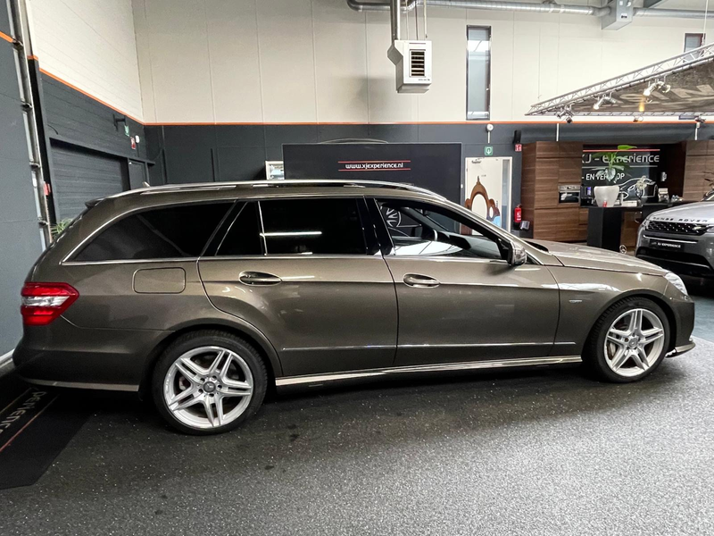 Mercedes-Benz E 500 Estate Edition Sport AMG 4-Matic PANO LEER 410 PK — photo 9