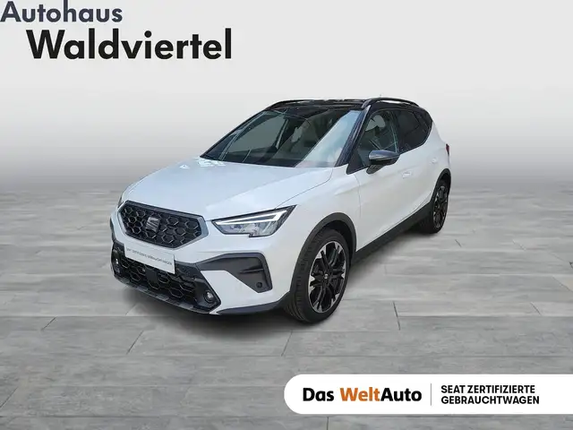 Seat Arona main image